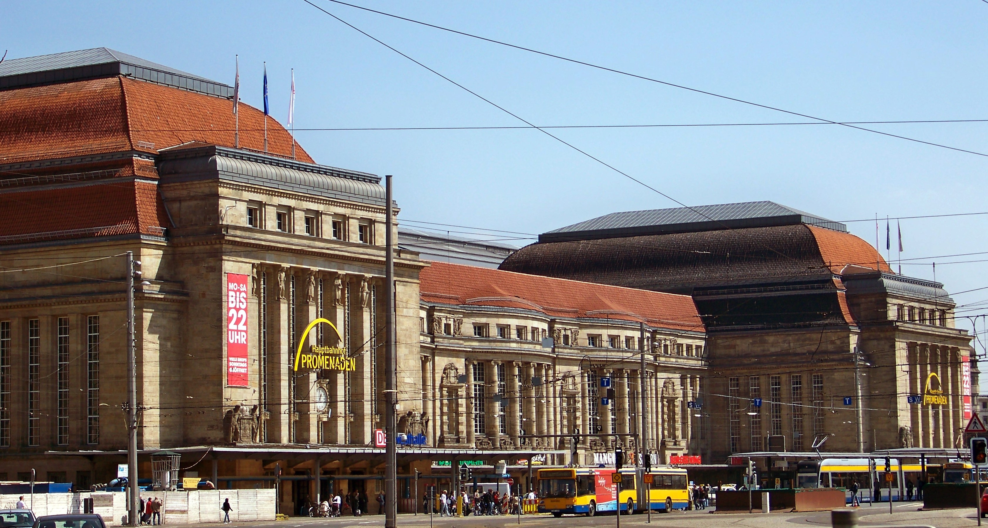 Leipzig Hauptbahnhof, the broad stone facade of the terminus